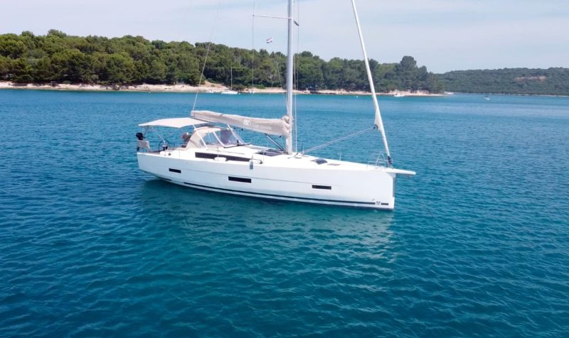 Dufour 430 Grand Large